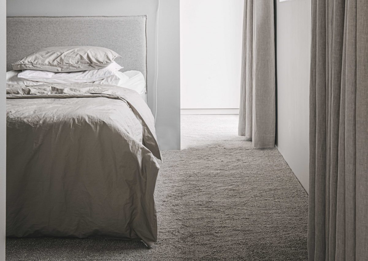 Mitkä materiaalit toimivat parhaiten makuuhuoneen matossa?