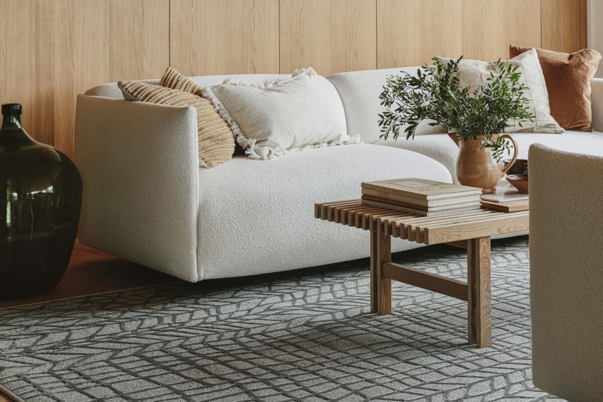 Miten yhdistää olohuoneen matto muuhun sisustukseen?