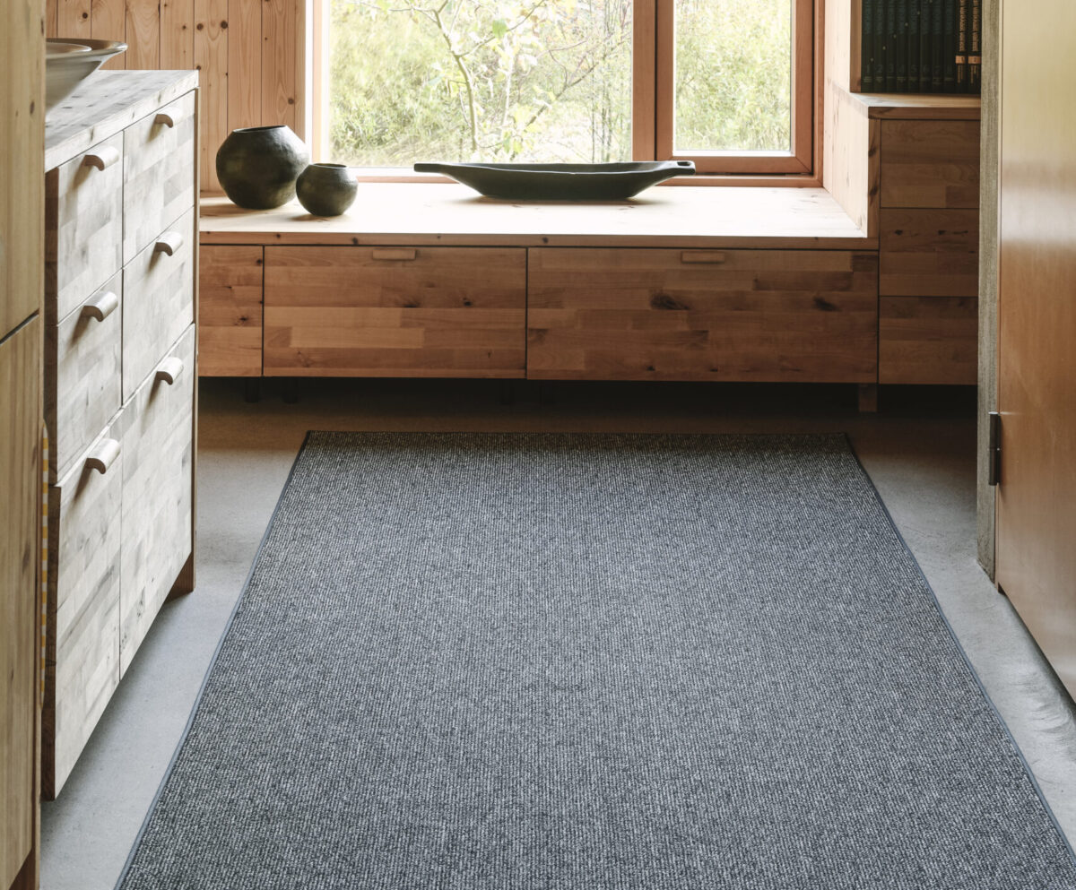 Helppohoitoinen käytävämatto arkeen